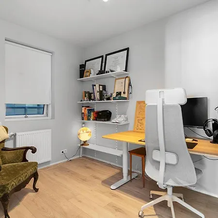 Cozy 2-bedroom Reykjavik